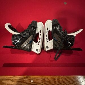 CCM ice hockey skates